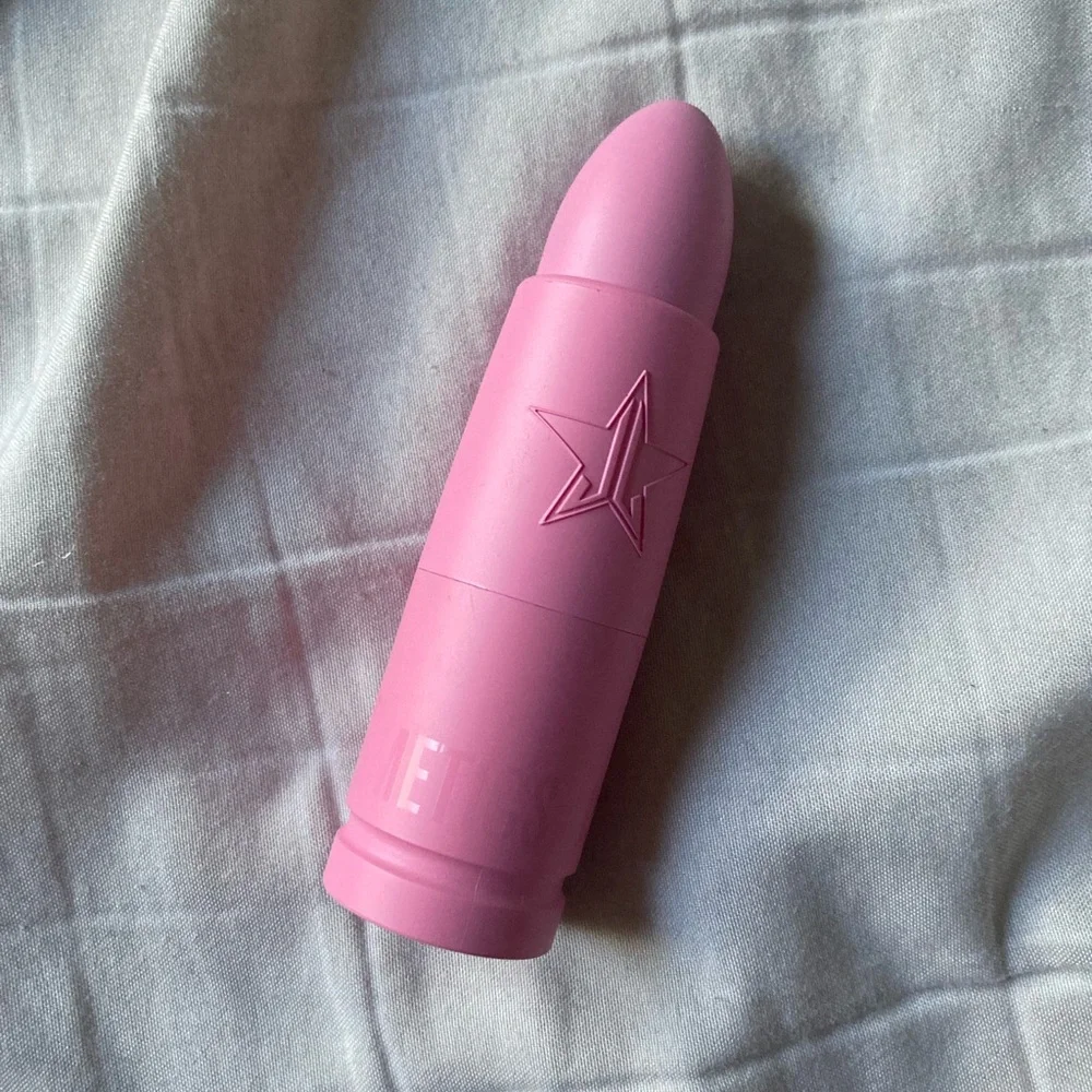 JEFFREE STAR Velvet Trap Lipstick - HOT COMMODITY
